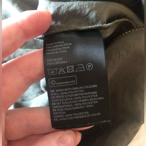 H&M light weight jacket - Picture 6 of 6